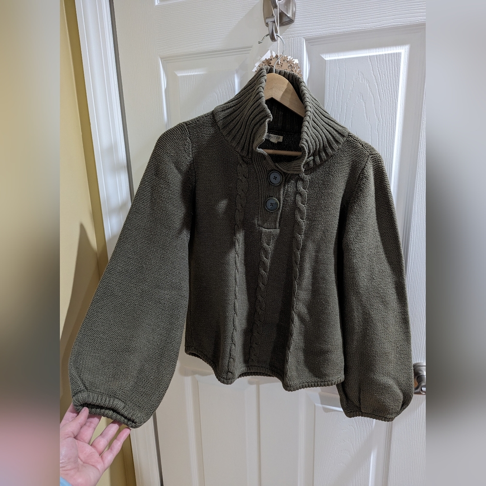 Izod Small Army Green sweater